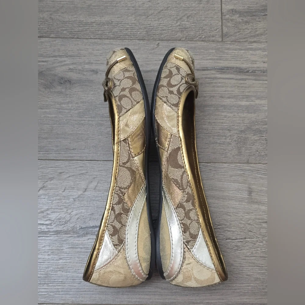 Coach Ariell Gold Tan Monogram Ballet Flats Size 7 Comfy Streetwear Metallic - Picture 8 of 9
